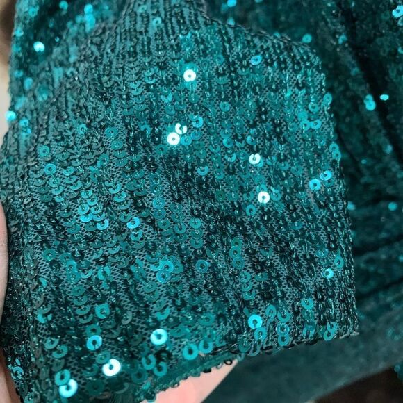 Stunning Green Long Sleeves Sequined Wrap Gown - Picture 12 of 16